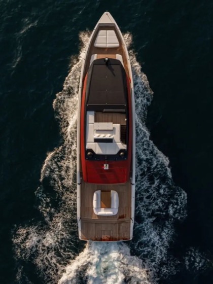 Boot aus der Luft von oben